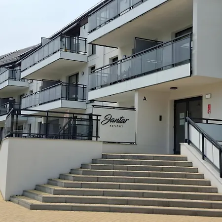 Flatbook Apartament Jantar Resort z Parkingiem, Placem Zabaw, Strefą Sportową i Wiatą Grillową Apartament